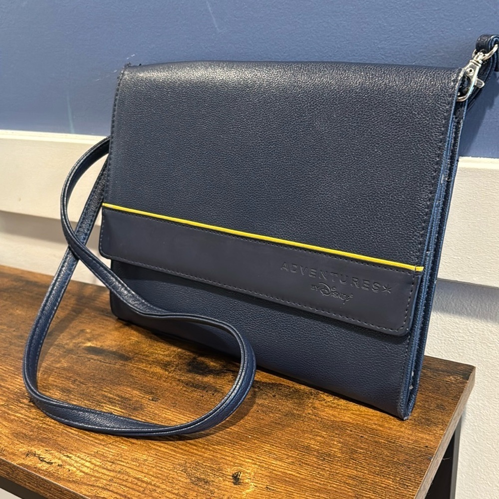 Adventures by Disney crossbody bag navy